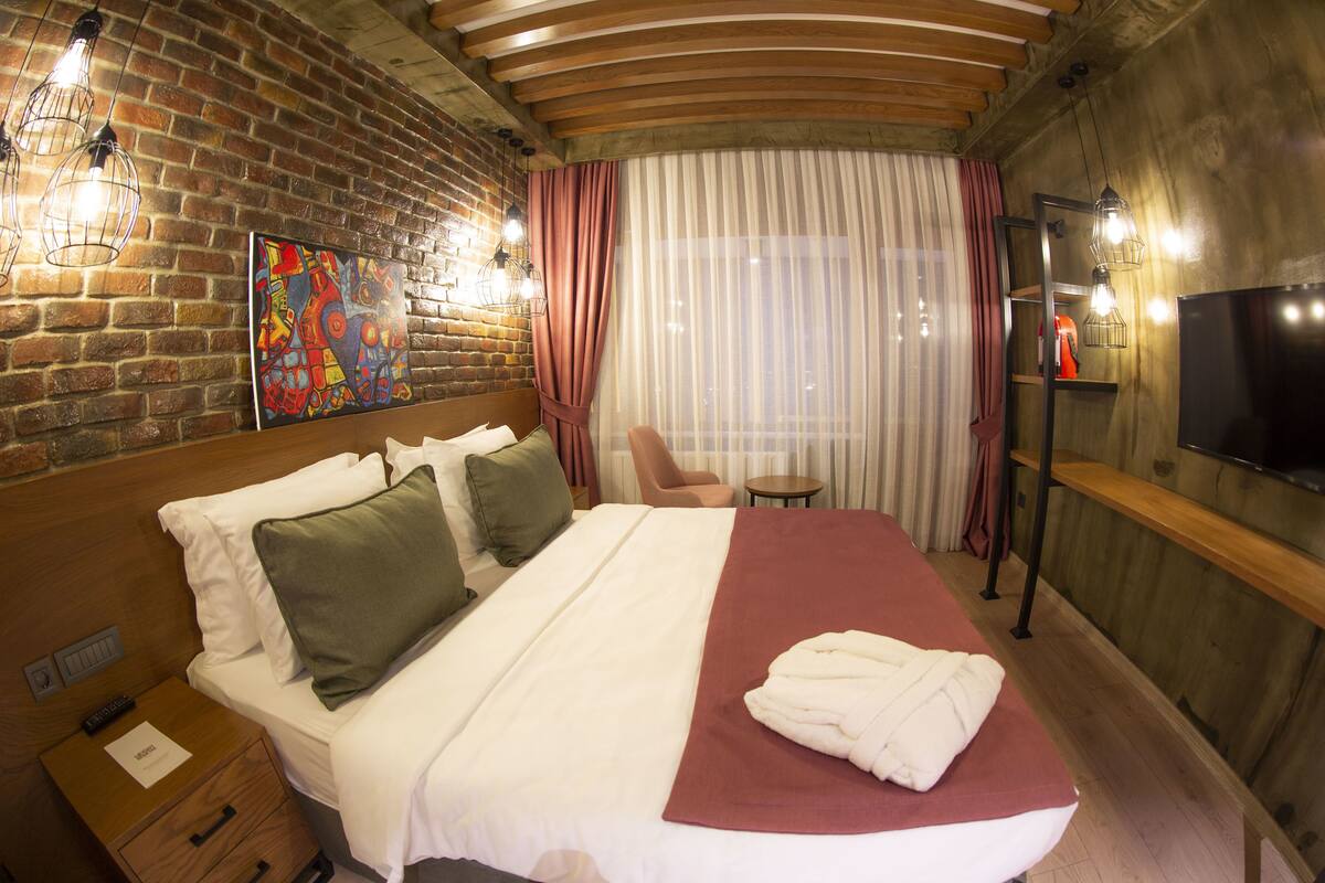 Minibar, in-room safe, soundproofing, iron/ironing board (on request)