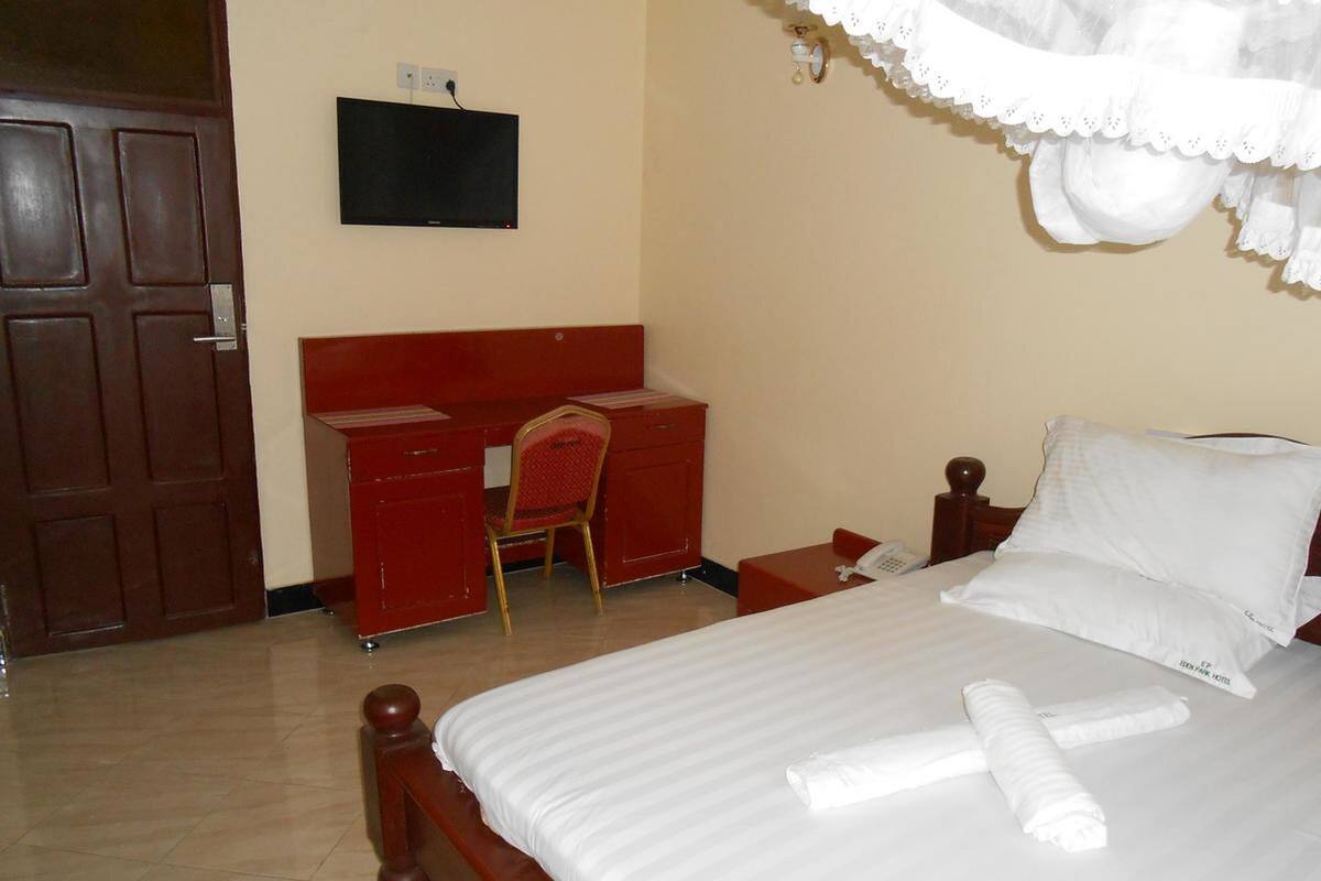 Chambre Double Standard, 1 grand lit | Minibar, bureau, Wi-Fi gratuit, draps fournis