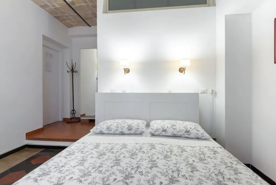 Camera doppia King, vista città | Una scrivania, tende oscuranti, insonorizzazione, Wi-Fi gratuito