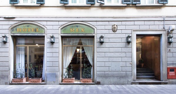 Front of property - Hotel Rex (Florence)