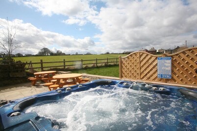 Large Luxury Self-Catering Barn