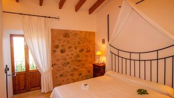 Fer et planche à repasser, lits bébé (gratuits), Wi-Fi gratuit