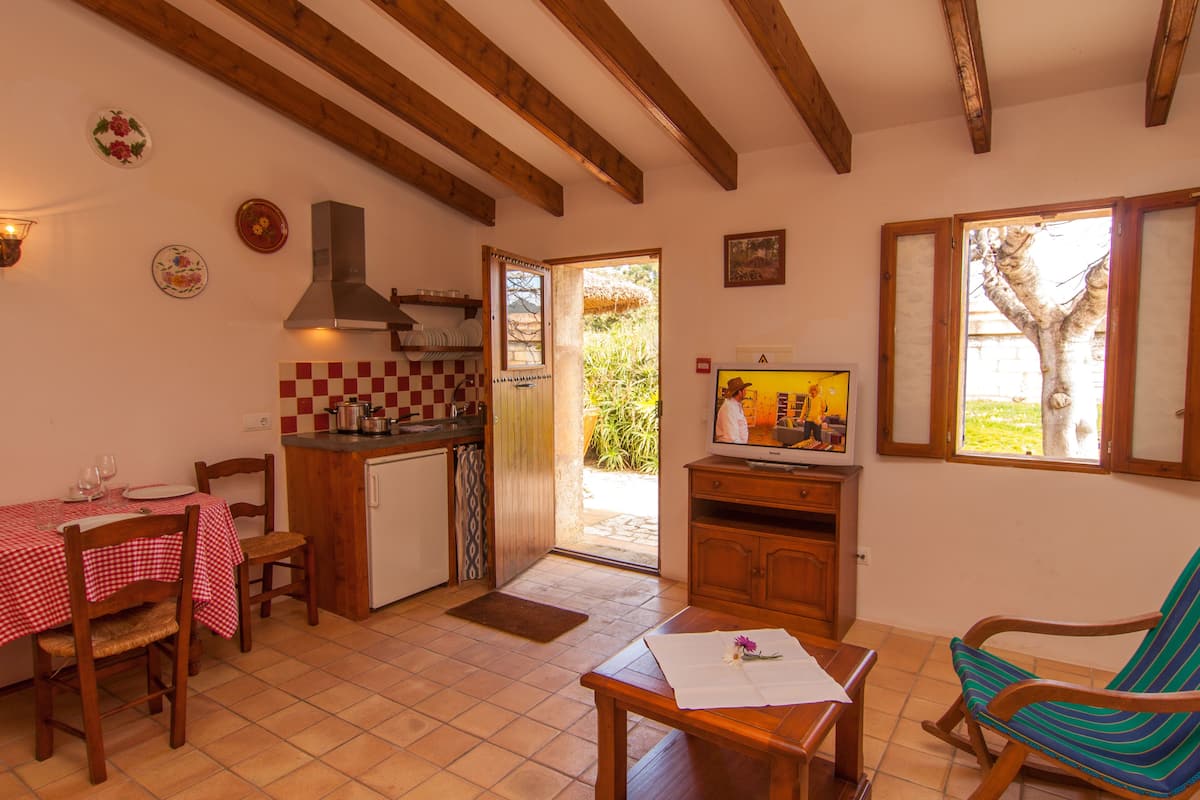 Apartment, 1 Bedroom, Kitchenette (Sa Vaquera) | Private kitchenette | Fridge, microwave, stovetop, coffee/tea maker