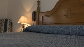 Coffres-forts dans les chambres, bureau, rideaux occultants