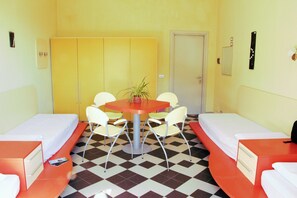 Economy Quadruple Room, Shared Bathroom (Siderite) | Desk, free cribs/infant beds, rollaway beds, bed sheets - Ostello La Miniera (Massa Marittima)