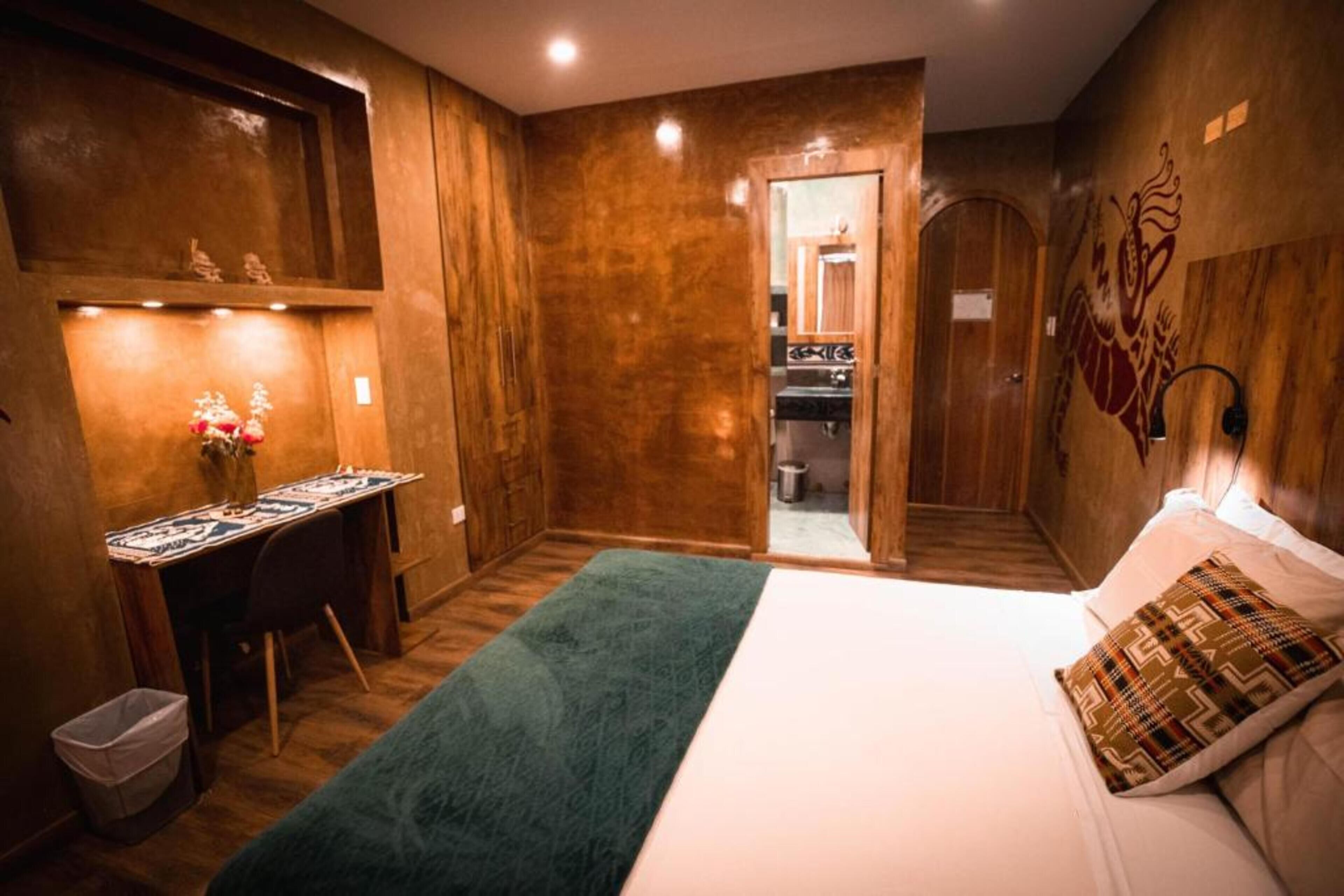 Caja de seguridad en la habitación y decoración personalizada 