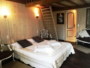 Standard-Doppelzimmer, Zwischengeschoss (Paul) | Schreibtisch, Verdunkelungsvorhänge, Bügeleisen/Bügelbrett