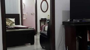 Soundproofing, iron/ironing board, free WiFi - Furnished and self catering Apartment (Lahore)