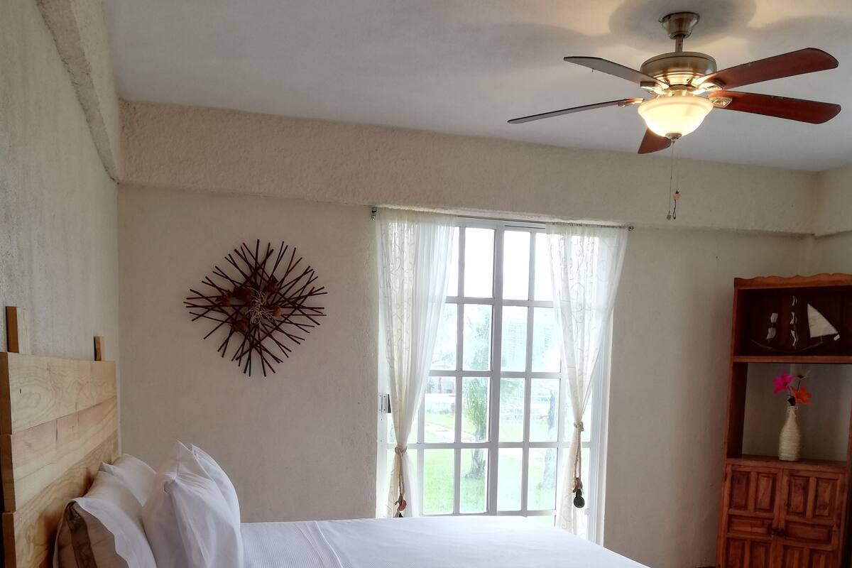 Chambre Signature Double ou avec lits jumeaux, 1 très grand lit, non-fumeur