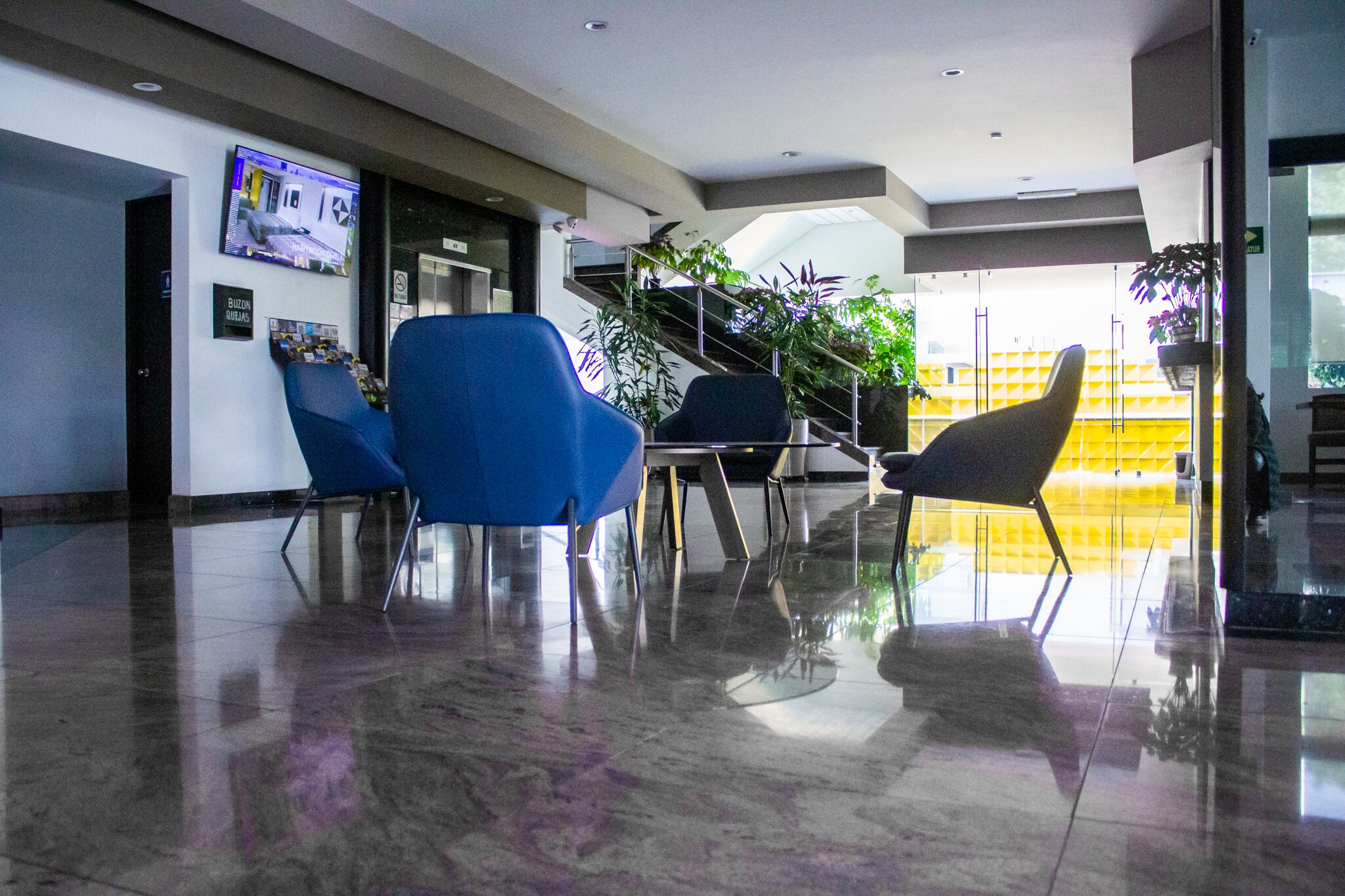 32-inch flat-screen tv with cable channels, tv