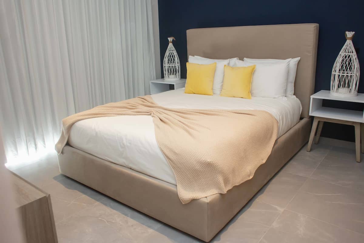 Estudio básico | Ropa de cama de alta calidad y wifi gratis