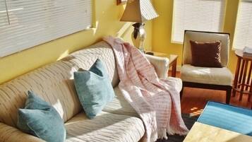 House | Living room | TV