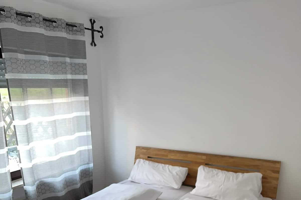 Appartement | 3 slaapkamers, een bureau, een laptopwerkplek, geluiddichte muren