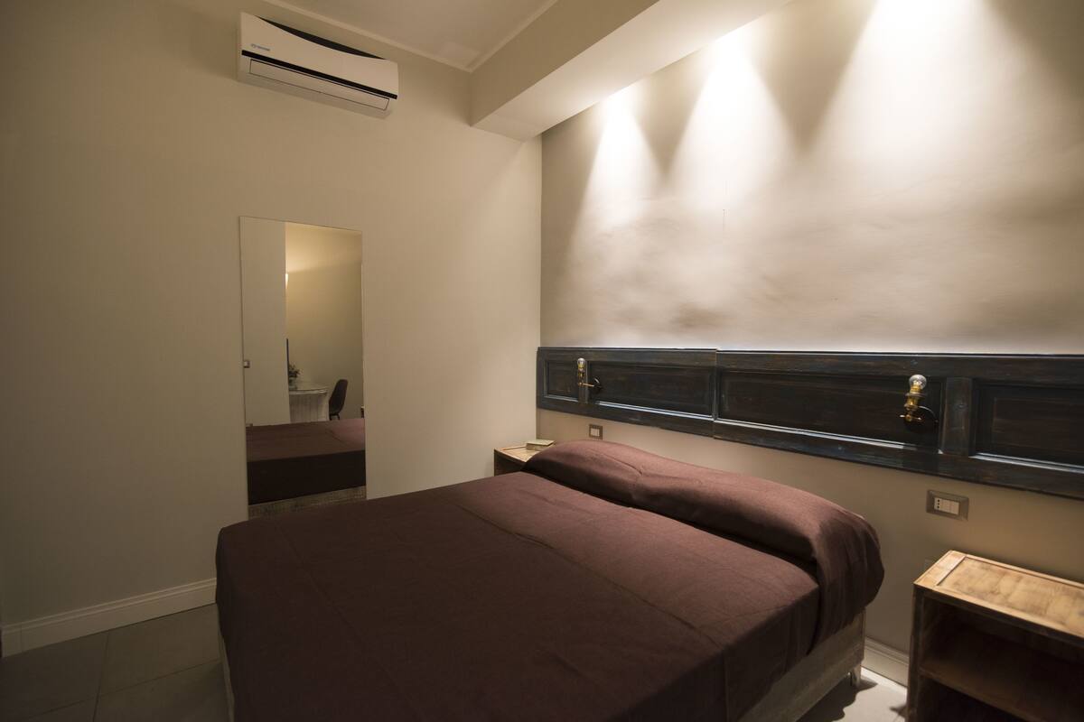 In-room safe, blackout curtains, soundproofing, free WiFi