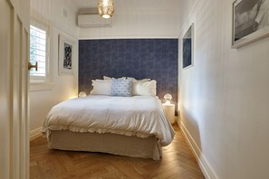 2 Schlafzimmer, Schreibtisch, Bügeleisen/Bügelbrett, kostenloses WLAN