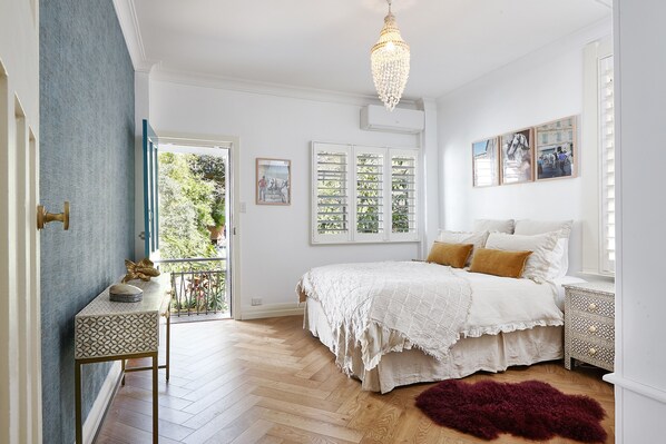 2 Schlafzimmer, Schreibtisch, Bügeleisen/Bügelbrett, kostenloses WLAN