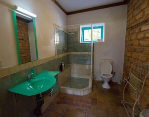 Dusche, Seife, Toilettenpapier