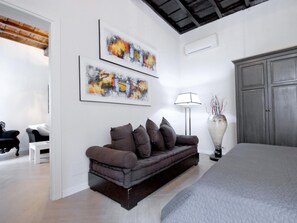 3 bedrooms, WiFi, bed sheets - Ripa 3 Apartment (Grace) (Rome)