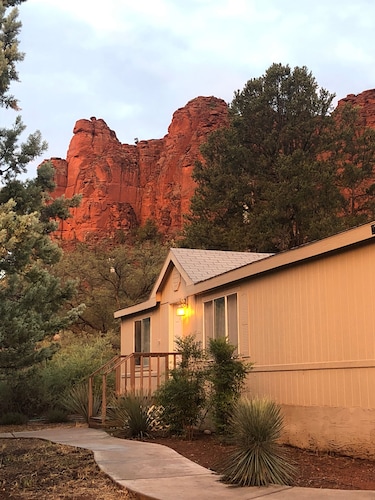 Cimarron House - Simple, Stunning & Serene Sedona Views