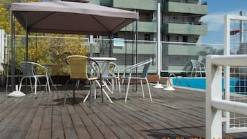 2 piscinas al aire libre, sillones reclinables de piscina