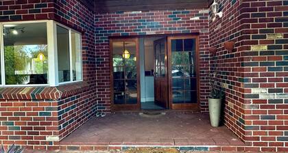 Dunsborough - stroll to town or the beach in minutes