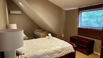 4 sovrum, skrivbord, strykjÀrn/strykbrÀda och wi-fi