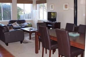 Interior - Dunsborough - secure backyard - stroll to town or the beach in minutes (Dunsborough)