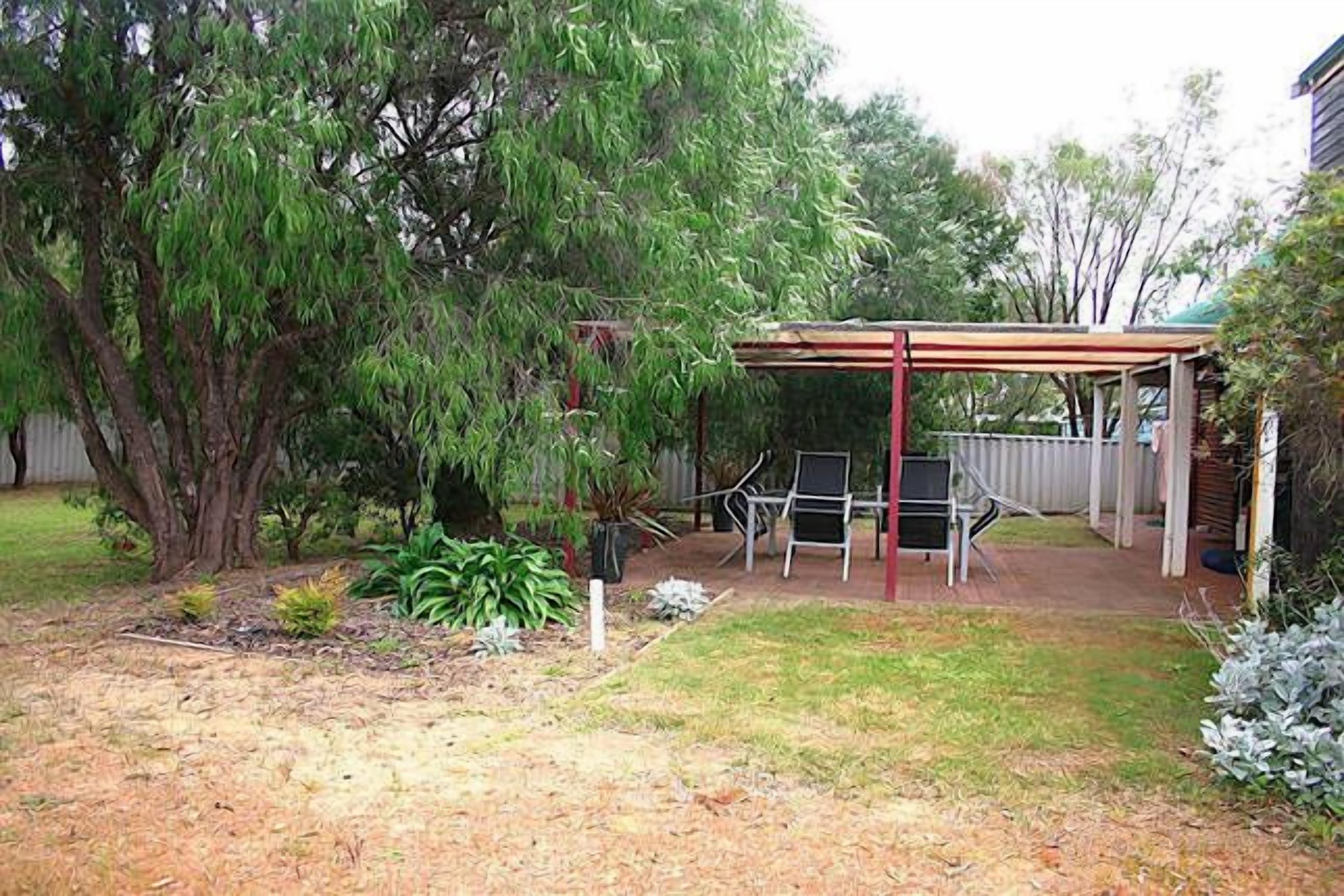 Dunsborough  - stroll to town or the beach in  minutes — image 13