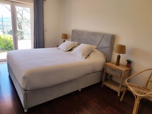 5 bedrooms, soundproofing, iron/ironing board, free WiFi - Fátima / Ourém - Breakfast included (Ourém)