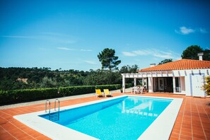 Outdoor pool - Fátima / Ourém - Breakfast included (Ourém)