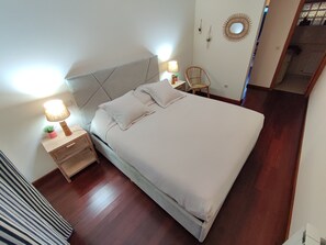 5 bedrooms, soundproofing, iron/ironing board, free WiFi - Fátima / Ourém - Breakfast included (Ourém)
