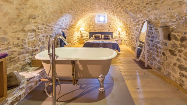 4 室のベッドルーム、アイロン / アイロン台、旅行用ベビーベッド、WiFi (無料)