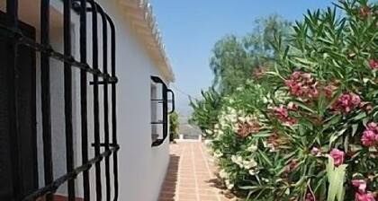 Pretty Reformed Stables With Spectacular Country Views, Private Pool And Gardens