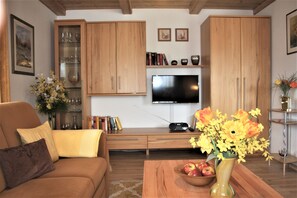 Smart TV, books, music library, stereo