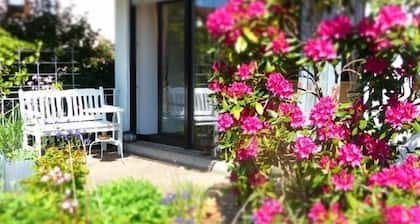 Bright, modern apartment with charm in Dahn