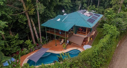 Casa Uvita: Regenwald & Meerblick, Eco-Home