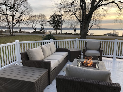 Powers Lake spacious retreat