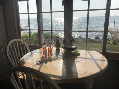 Snug Harbor Inn - Midship Cottage