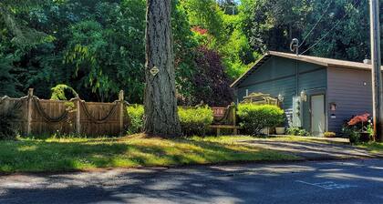Converted Pole Barn Near Beach Becomes Luxury Destination