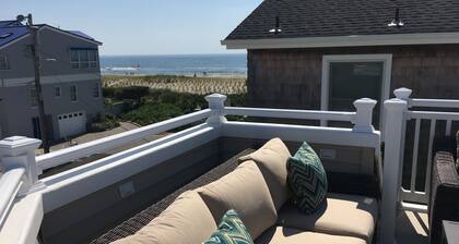 THIRD FROM THE BEACH - OCEAN & BAY VIEWS FROM THE ROOFTOP; SUNRISES & SUNSETS