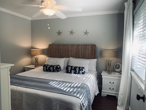 2 bedrooms, desk, iron/ironing board, travel cot