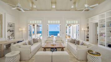 Téléviseur à écran plat de 42 po avec télévision par câble, téléviseur