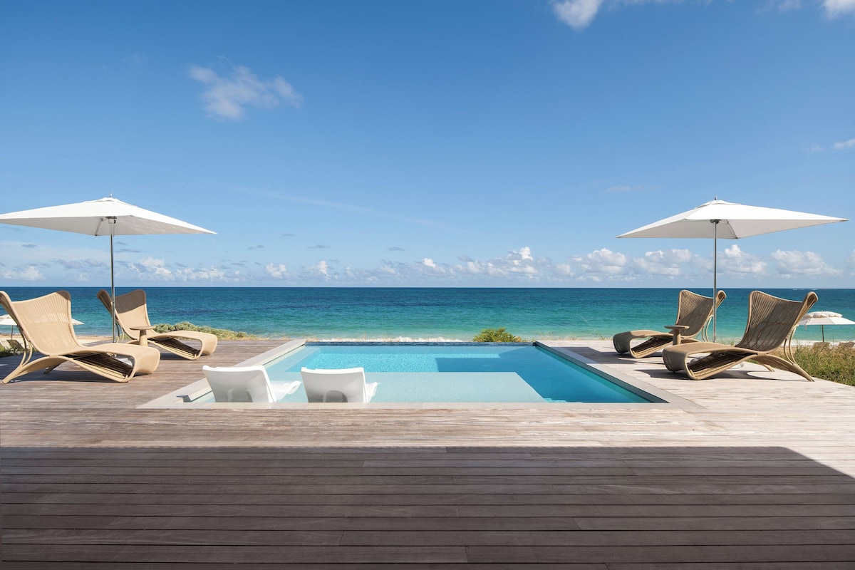 Private pool