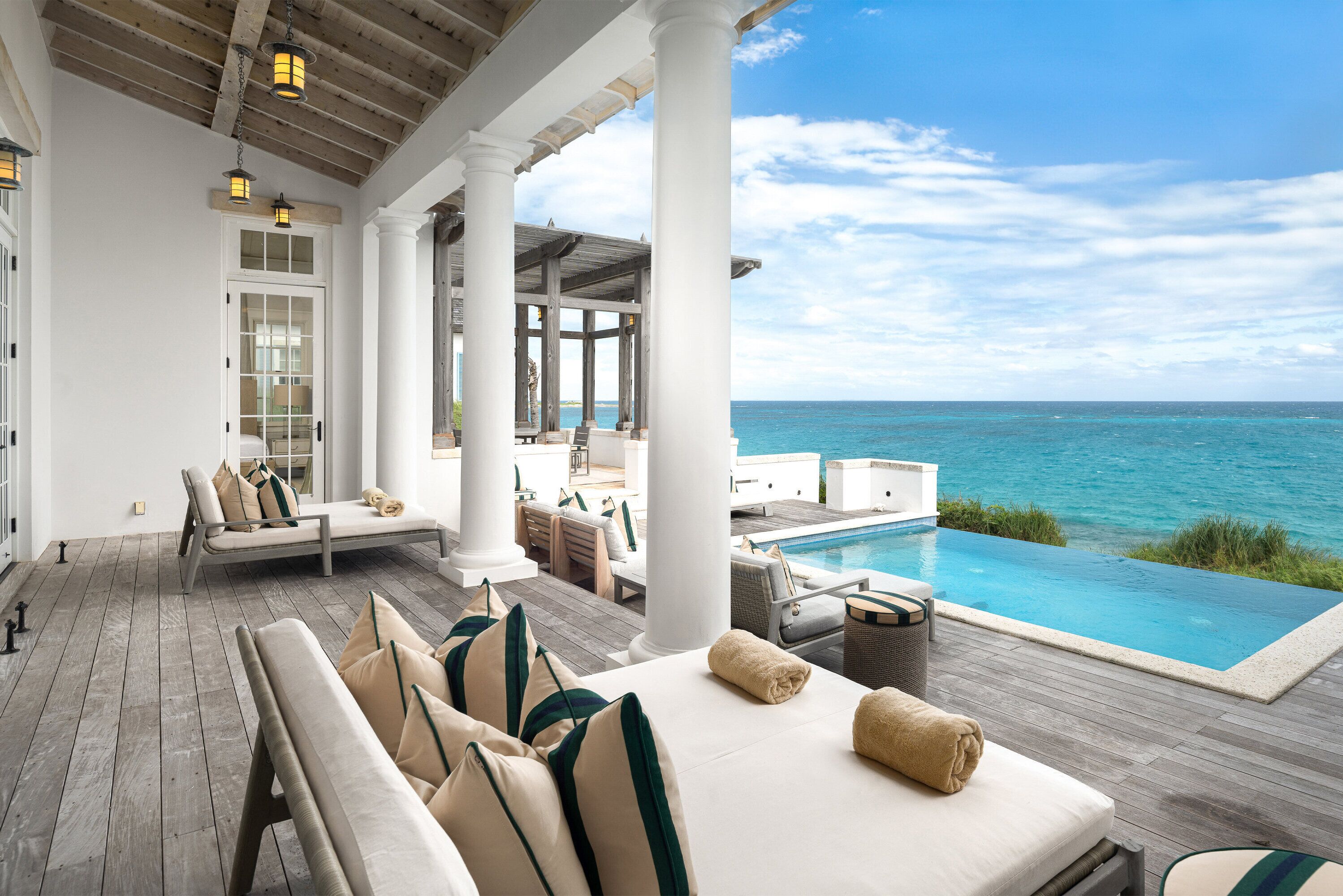 Luxury Villa, 4 Bedrooms, Private Pool, Ocean View, (Osprey) | Pool | Udendørs pool, parasoller, liggestole