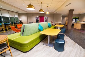 Lobby - Home2 Suites by Hilton San Antonio at the Rim (San Antonio)