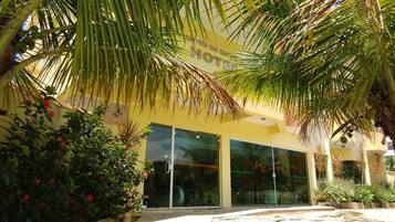 Fachada da propriedade