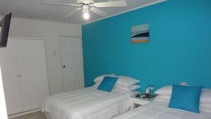 Unclassified image, 5 of 21, button - Jade's Oasis (Oranjestad)