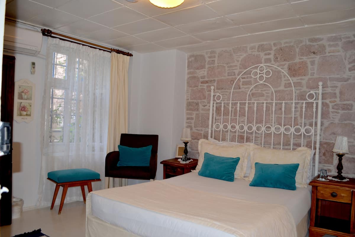 Kamar Double Standar | 1 kamar tidur, meja kerja, Wi-Fi gratis, dan seprai linen