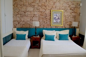 Suite | Skrivebord, wi-fi (inkludert) og sengetøy