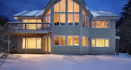 Bretton Woods Single Family auf der Piste - Shuttle, Fluss- / Bergblick, LAGE!
